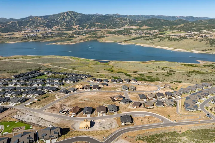 512 E Kayak Dr #309, Hideout, Utah 84036