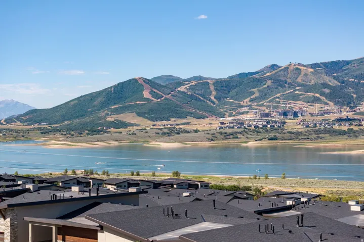 512 E Kayak Dr #309, Hideout, Utah 84036