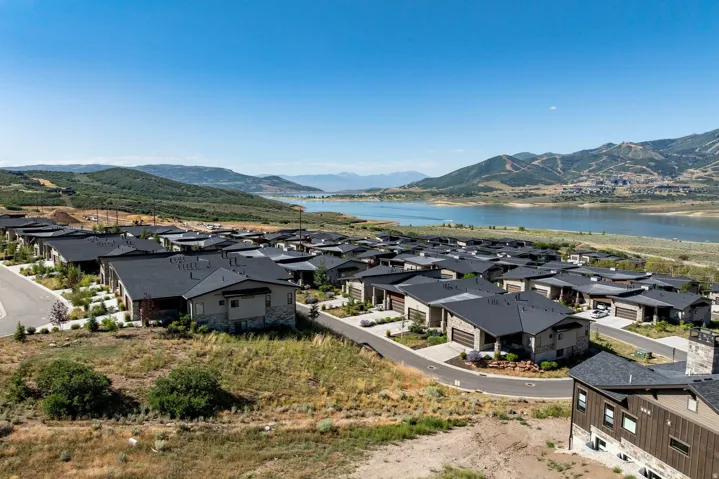 512 E Kayak Dr #309, Hideout, Utah 84036