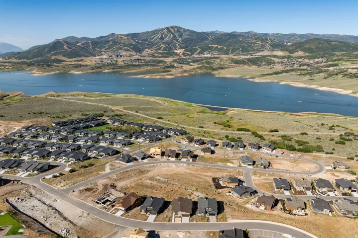 512 E Kayak Dr #309, Hideout, Utah 84036