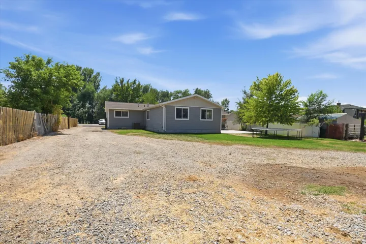 335 W Center St, Smithfield, Utah 84335