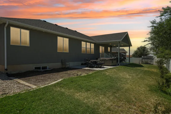1438 W 2535 N, Clinton, Utah 84015