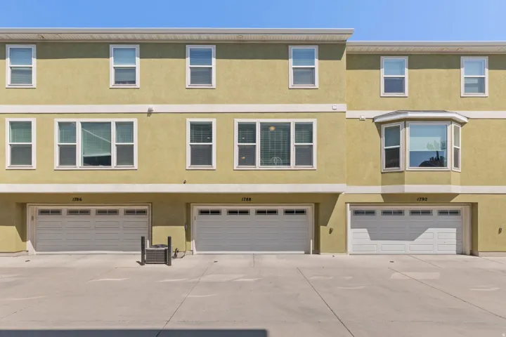 1788 W Torlundy Dr, Riverton, Utah 84065
