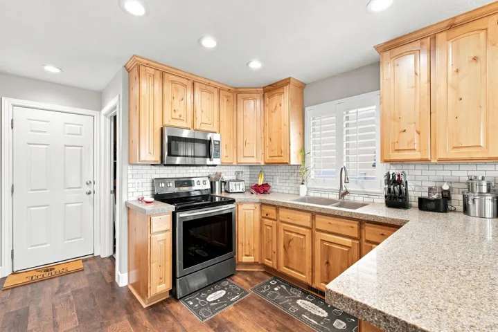 7043 S Sorrento Way, West Jordan, Utah 84081