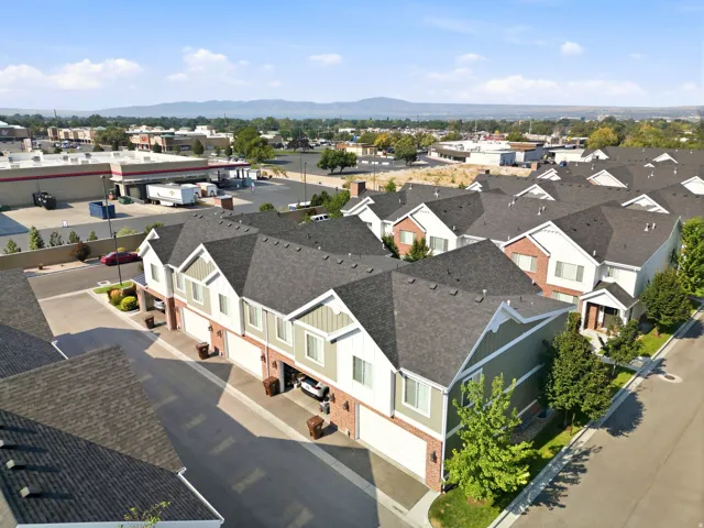 9289 S Castlebury Ct, Sandy, Utah 84094