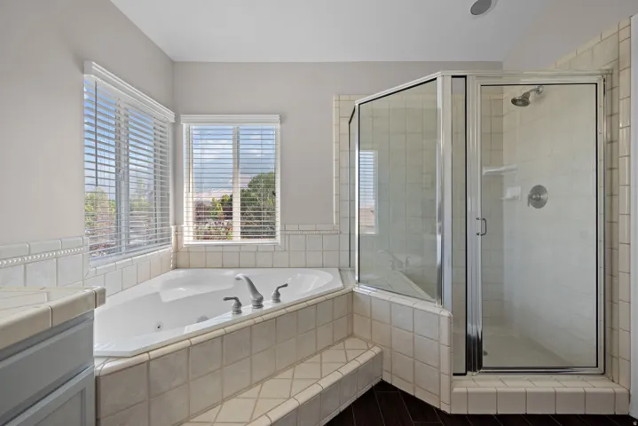 Primary bedroom ensuite bathroom