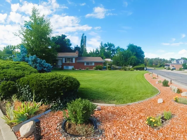 689 E Lavina Dr, South Ogden, Utah 84403