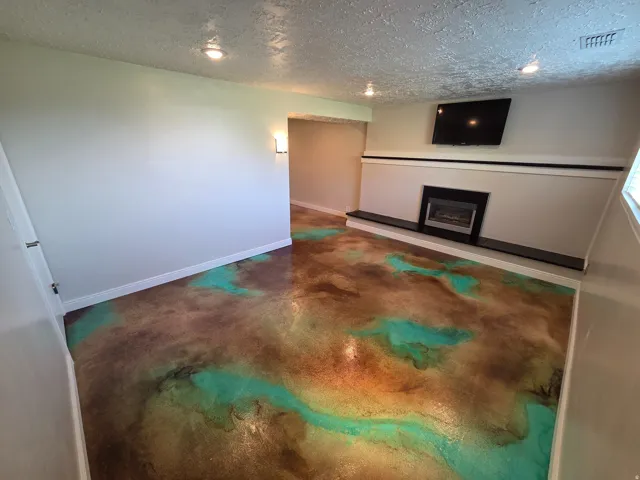 689 E Lavina Dr, South Ogden, Utah 84403