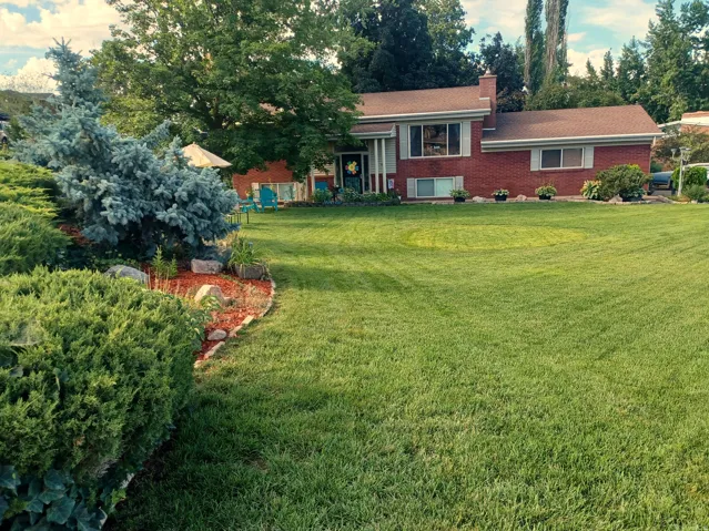 689 E Lavina Dr, South Ogden, Utah 84403