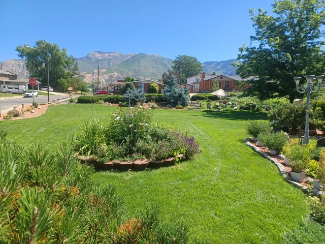 689 E Lavina Dr, South Ogden, Utah 84403