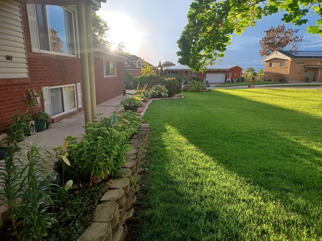 689 E Lavina Dr, South Ogden, Utah 84403