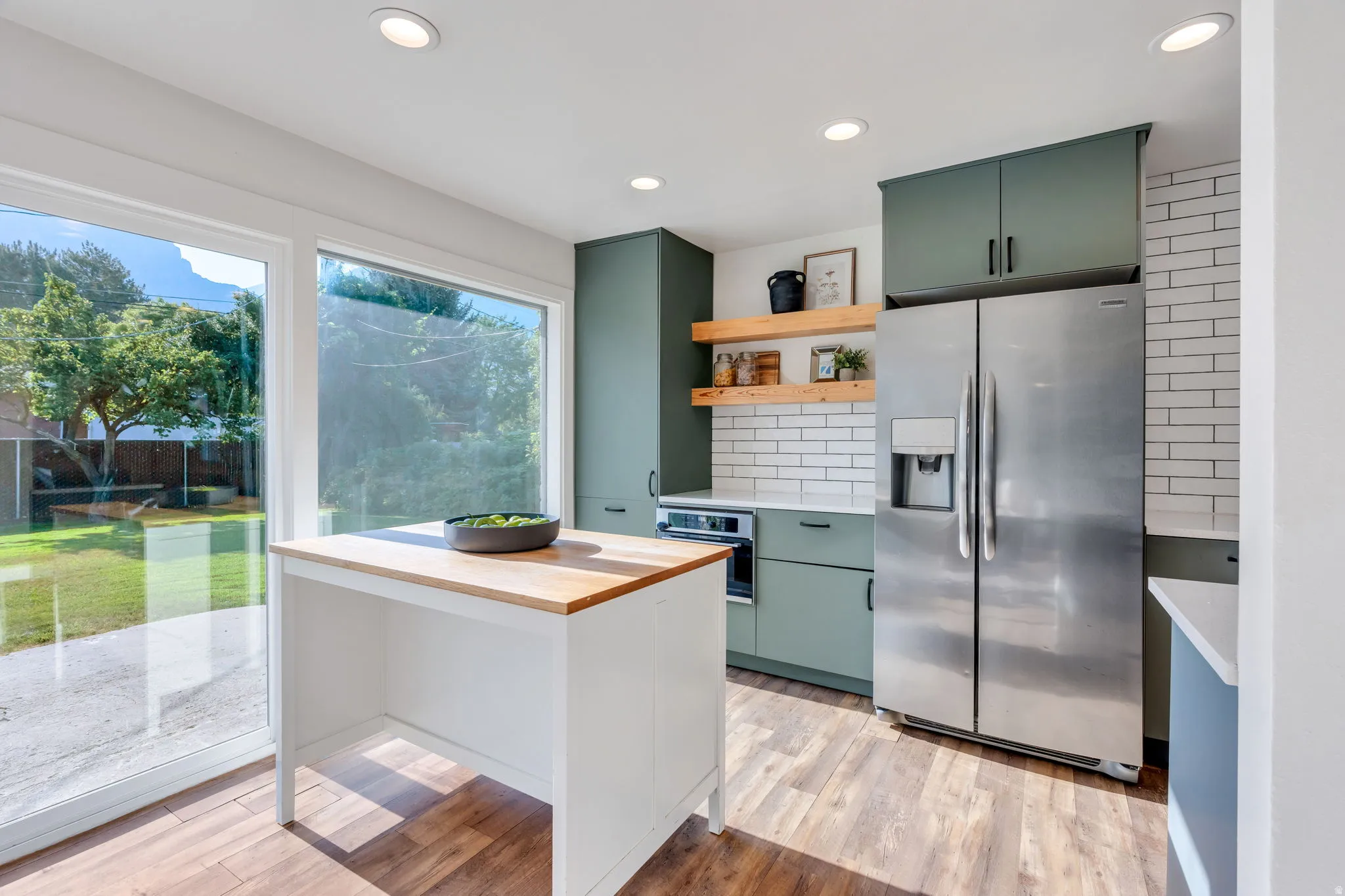 Modern kitchen