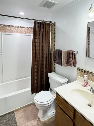 615 N Elm St, Orangeville, Utah 84537