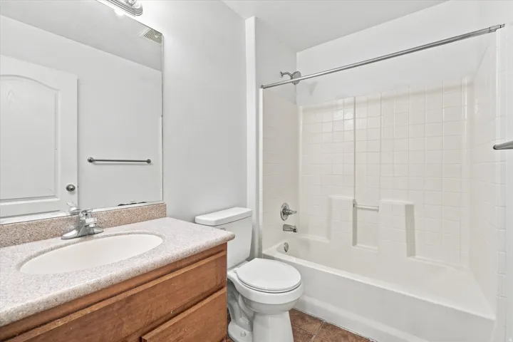 Full bath upstairs