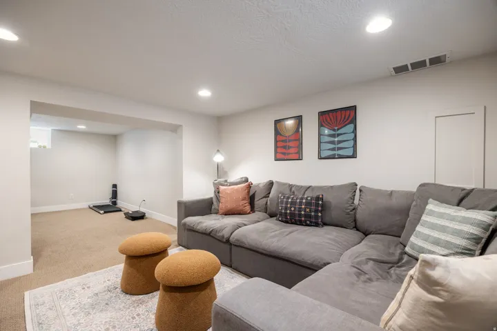 3333 S Pioneer St, Salt Lake City, Utah 84109