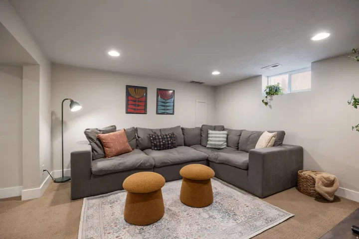 3333 S Pioneer St, Salt Lake City, Utah 84109