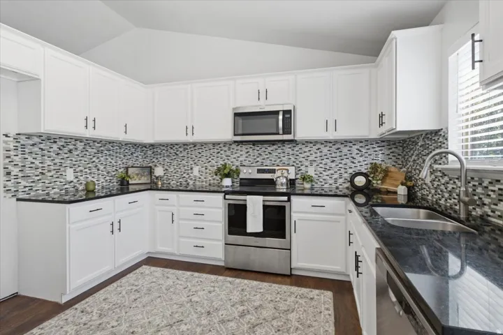 1081 S 900 W, Tooele, Utah 84074