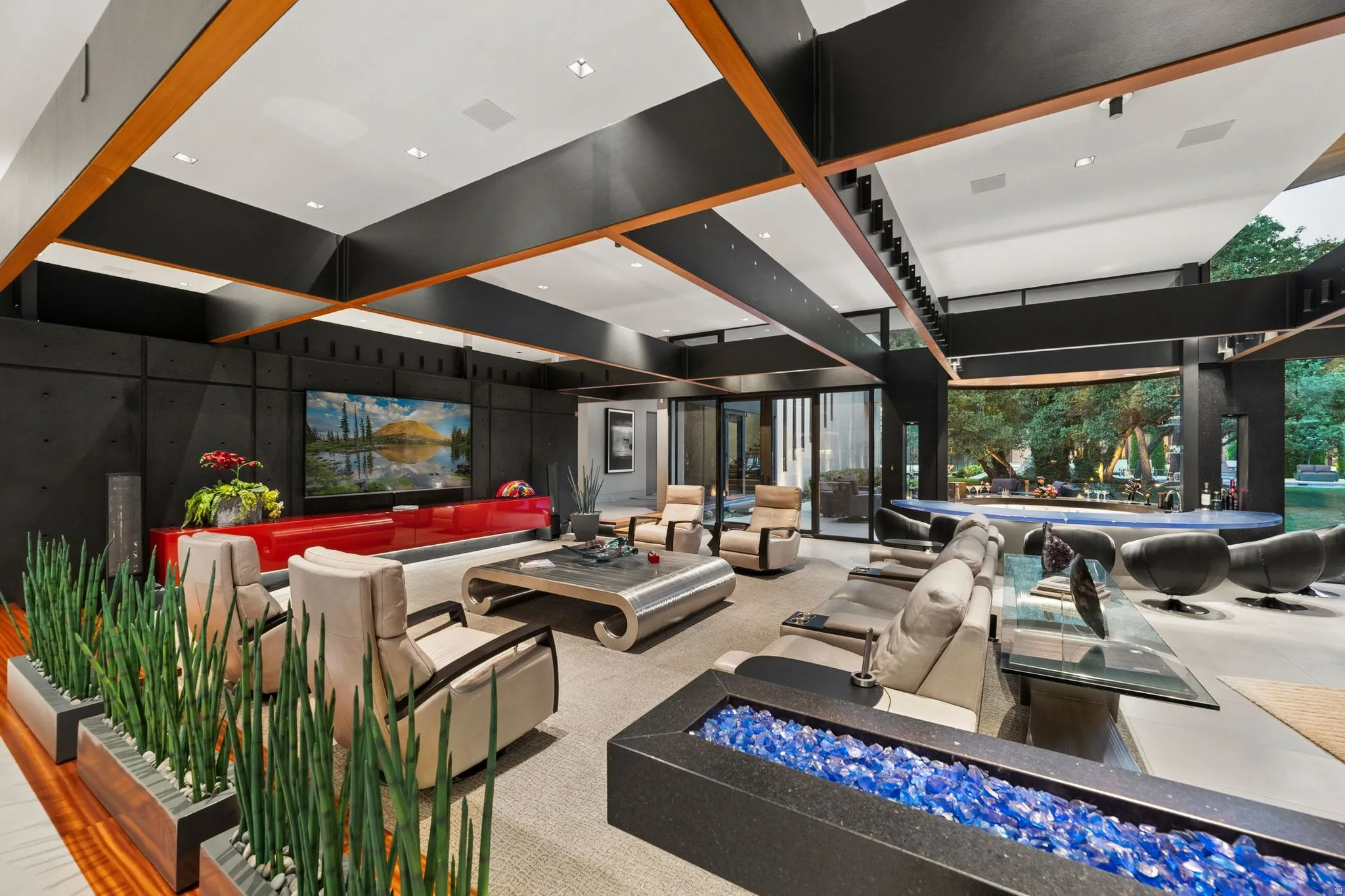 Exposed beam ceiling with recessed lighting