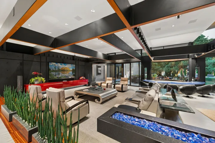 Exposed beam ceiling with recessed lighting