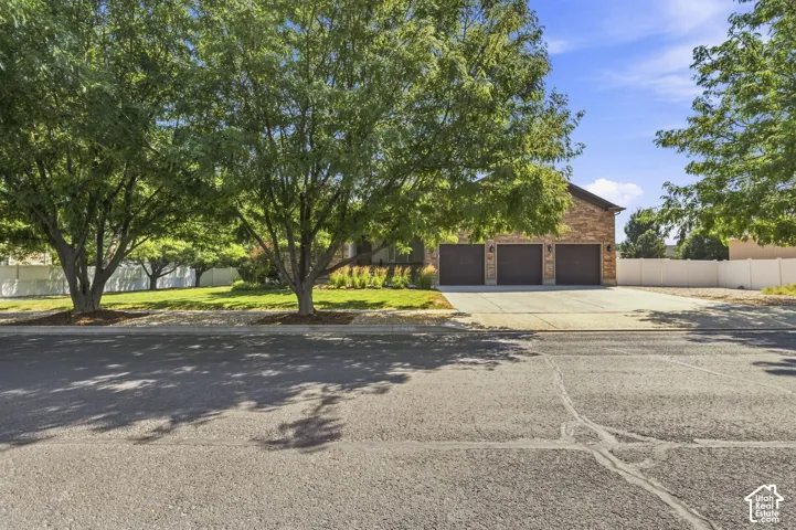 5492 Derby Ln, Stansbury Park, Utah 84074