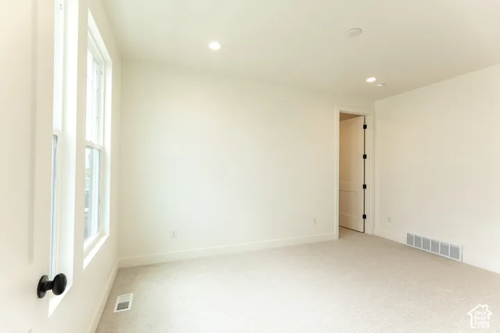 Main level Primary bedroom