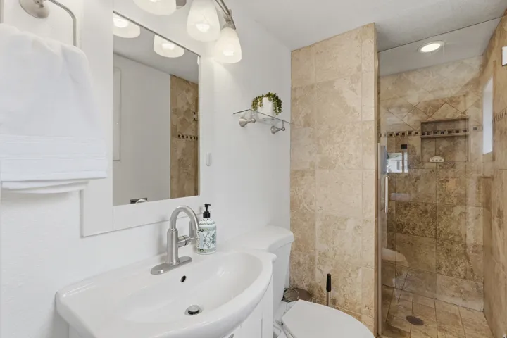 En suite bathroom