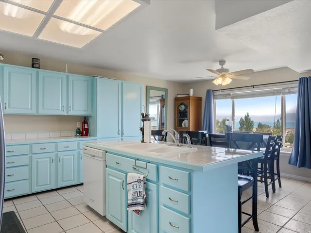 952 N Yacht Dr #2, Garden City, Utah 84028