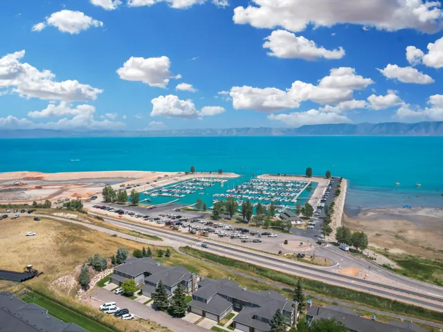 952 N Yacht Dr #2, Garden City, Utah 84028