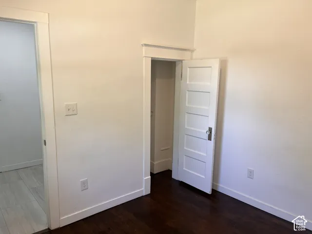 (Front Unit) Wood-finish flooring with white wall finishes
