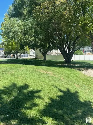 HOA community park with open green spaces and recreational amenities
