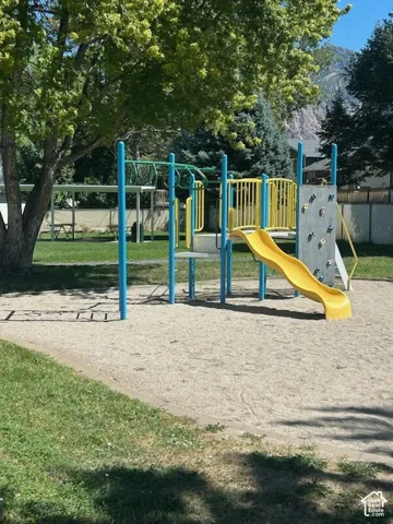 HOA community park