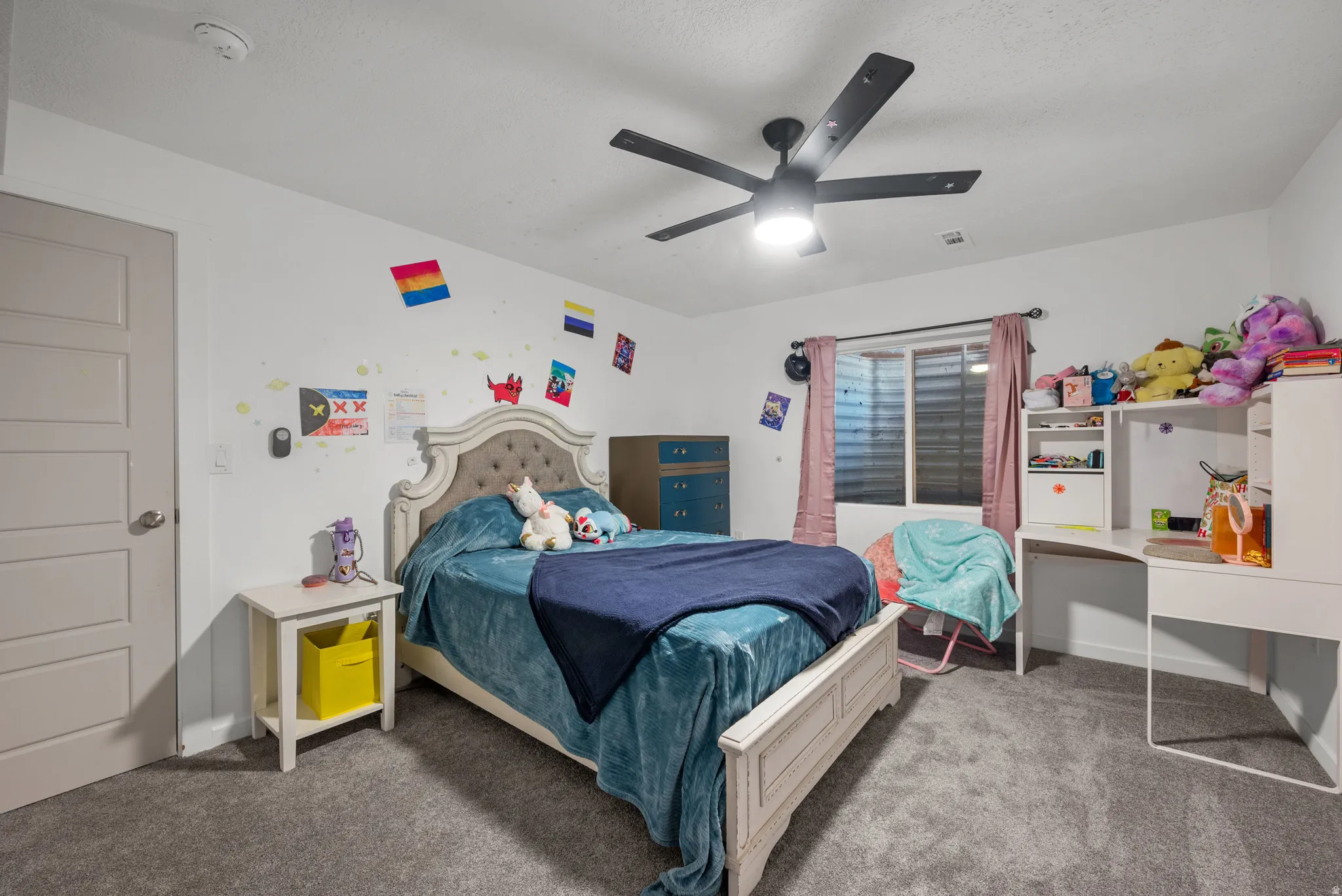 Neutral gray carpet flooring