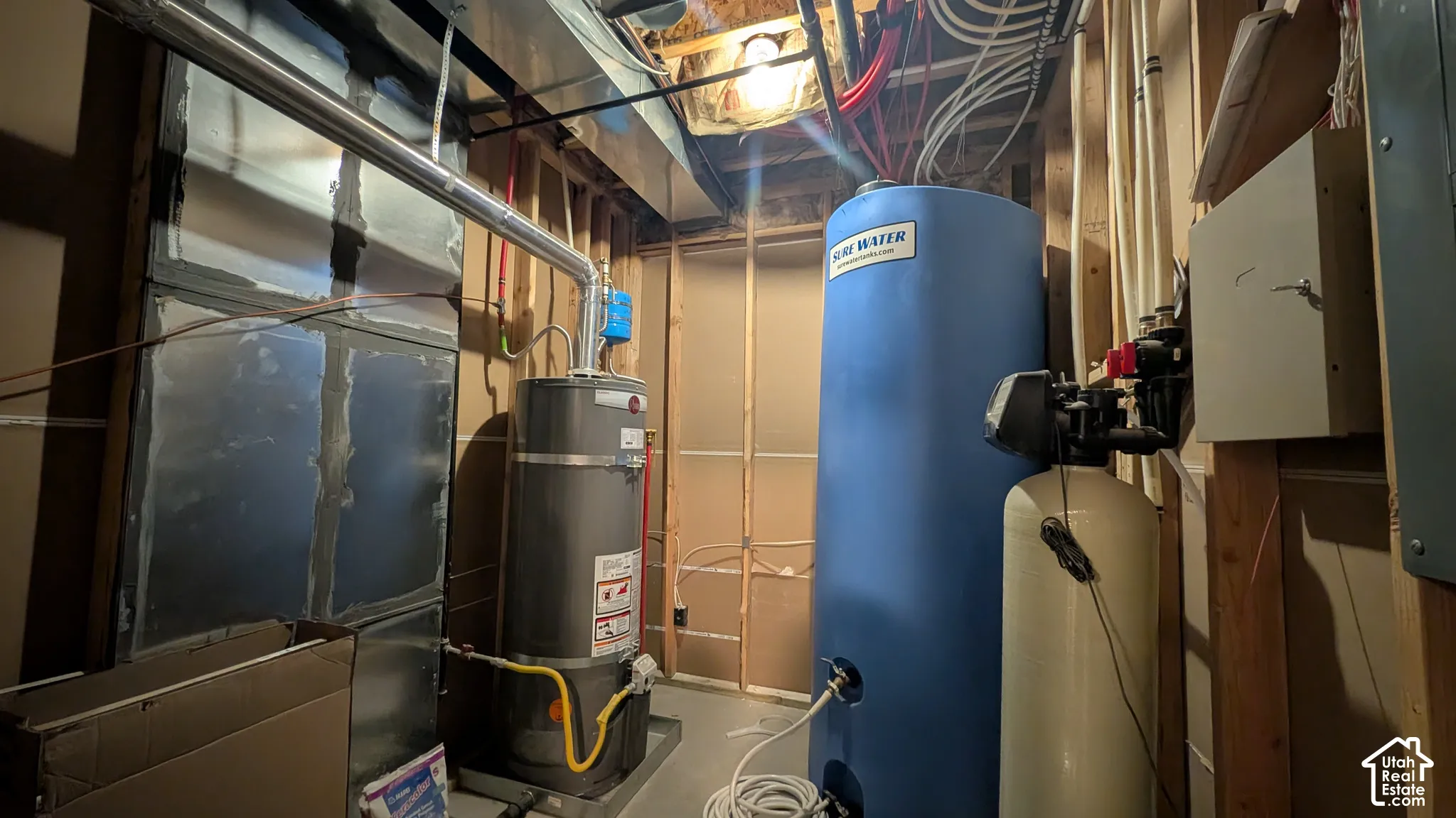 Reverse water drinking system, large capacity water heater, water filter system and humidifier.