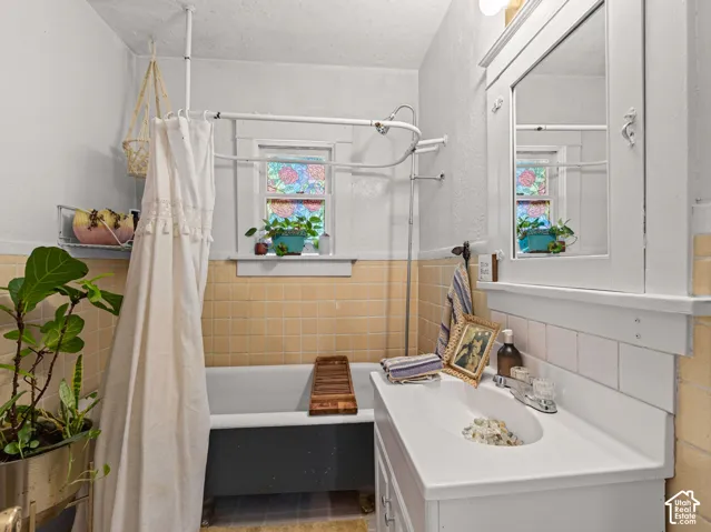 Spa inspired bathroom