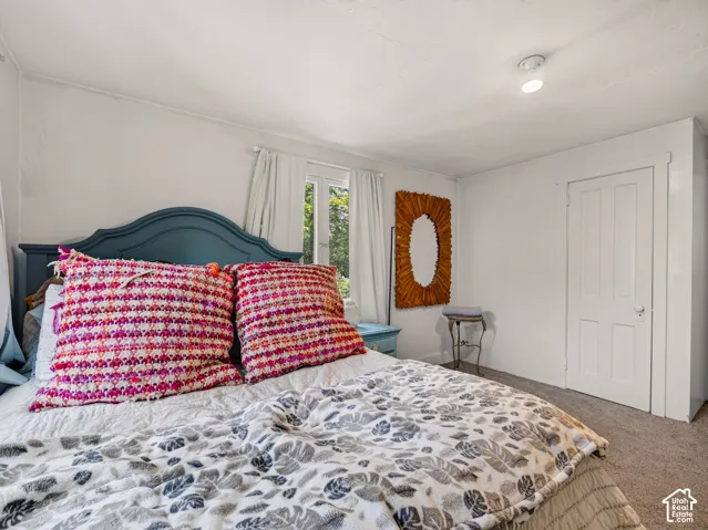 Charming primary room