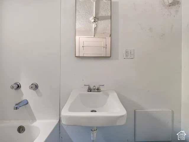 Fresh ad bright bath