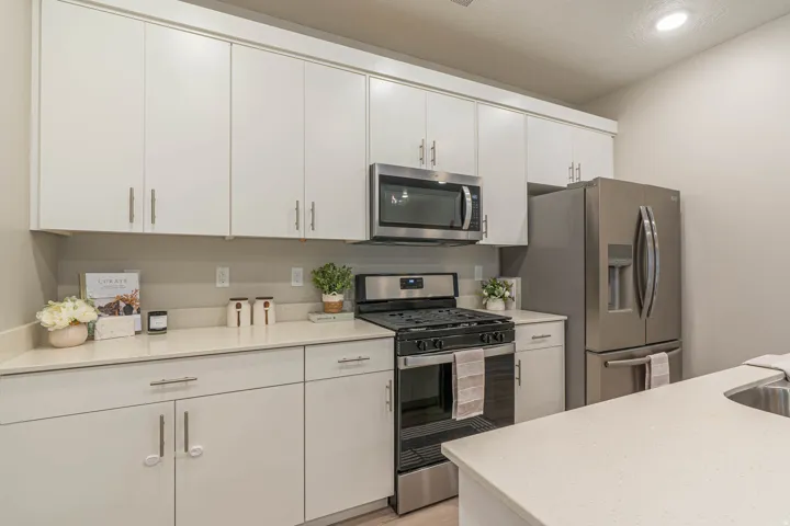 473 W 40 S #h-201, Providence, Utah 84332