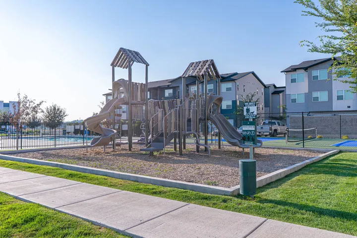 473 W 40 S #h-201, Providence, Utah 84332