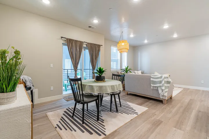 473 W 40 S #h-201, Providence, Utah 84332
