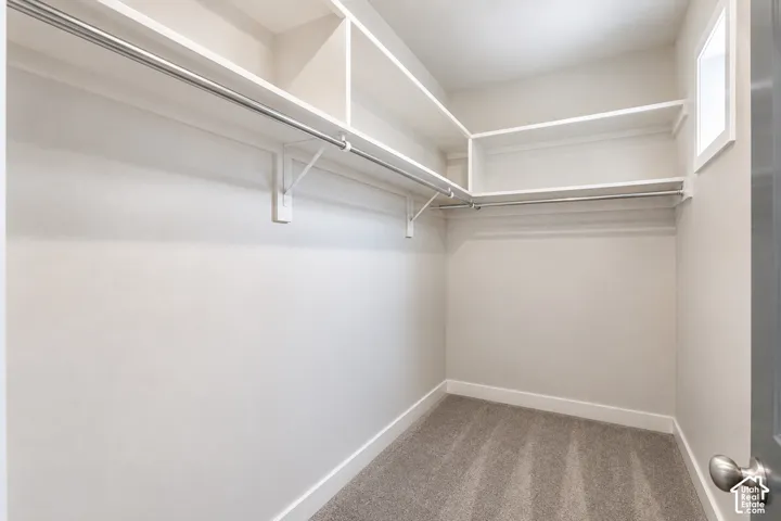 Walk-in closet