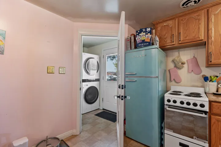 845 S Birch St., Clearfield, Utah 84015