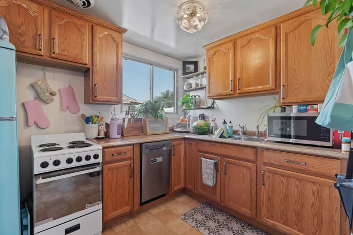 845 S Birch St., Clearfield, Utah 84015