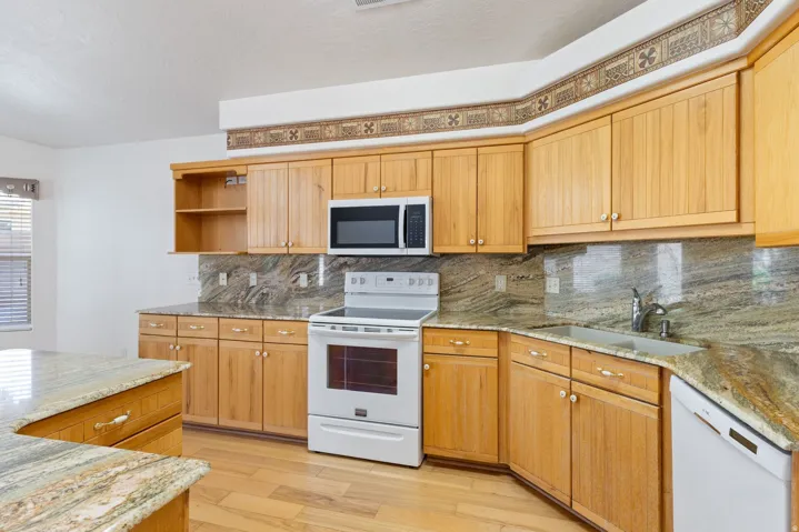 780 Lobo Ln, Washington, Utah 84780