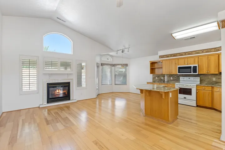 780 Lobo Ln, Washington, Utah 84780