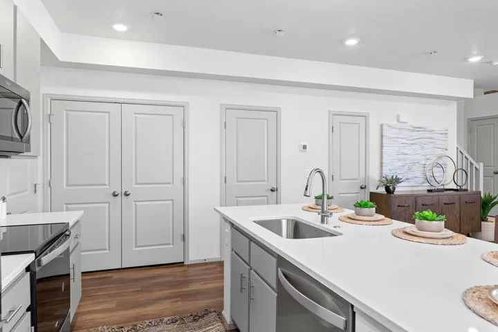 488 N Weber River St, Saratoga Springs, Utah 84045
