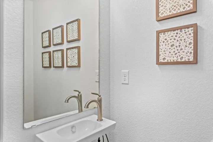 488 N Weber River St, Saratoga Springs, Utah 84045