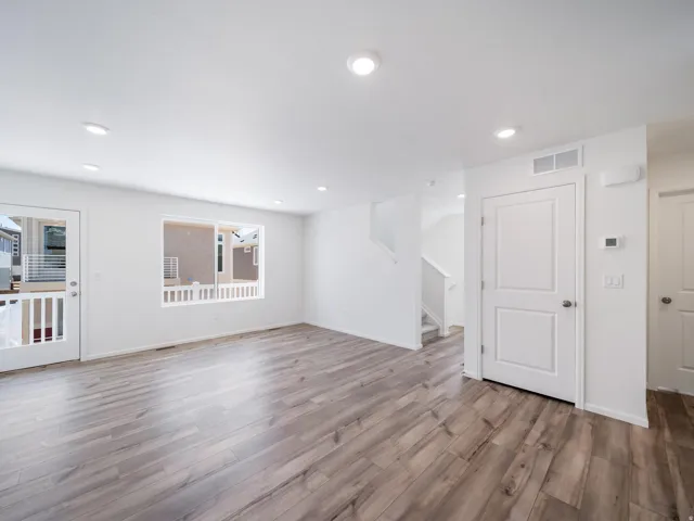 69 N Jordan River Way, Saratoga Springs, Utah 84045