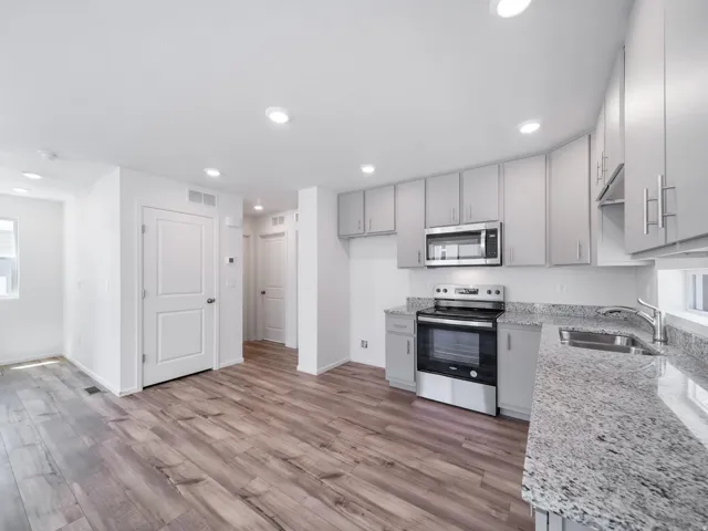 69 N Jordan River Way, Saratoga Springs, Utah 84045