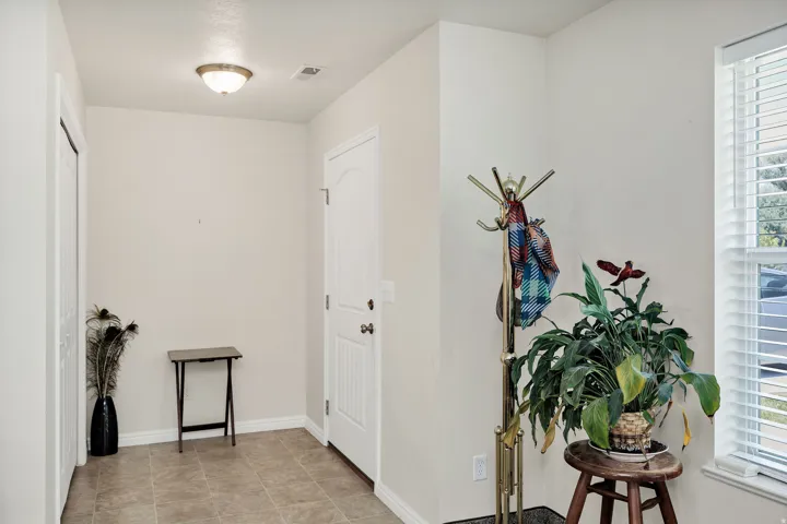 262 W 60 S, Hyde Park, Utah 84318