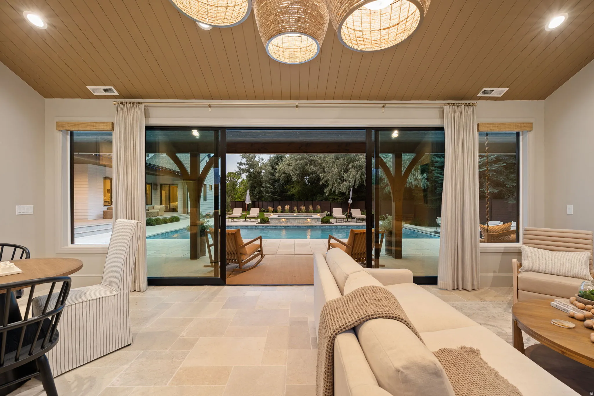 Most Chic Pool House in Highland